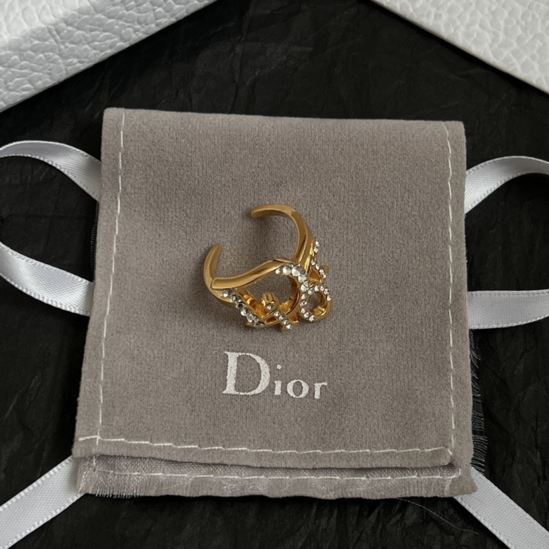 chr1st1an D10r rings